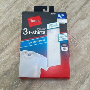 NWT Haynes 3 pack boys T-shirts – size 6–8